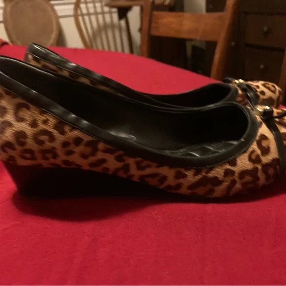 Cole Haan Leopard Animal Print Ballet with Slight Wedge 8.5 - Picture 4 of 7